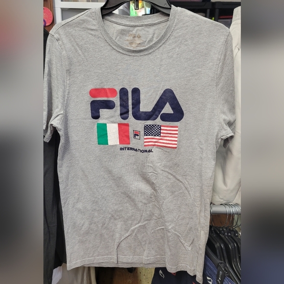 Fila Internationsl Heatheelr Gray Short Sleeve T-Shirt Small - Picture 1 of 10